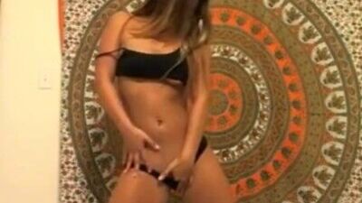 Eva Lovia strip tease