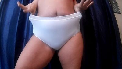 WHITE GRANNY PANTY WORSHIP