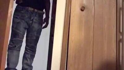 Lucky pizza Guy gets pussy for tip