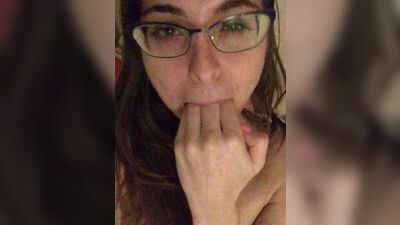 Riley Reid Cellphone masturbation video