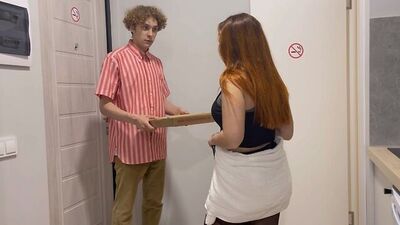 The delivery guy was shocked when she paid with her pussy