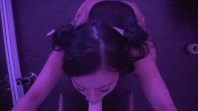 JASMINE GREY GIVES YOU A SLOPPY BLOWJOB