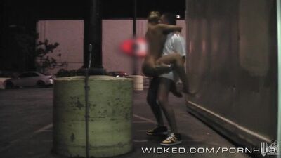 Nicole Aniston sex on the streets