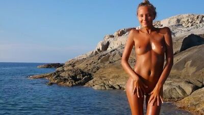 Katya Clover - Naked Beach Dancer[Corsica Summer 2014]