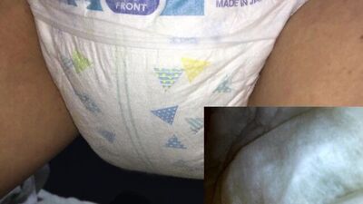 016 There is a nice peeing sound in the diaper ...! It's great to pee in a diaper!