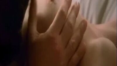 HOT SEX SCENE OF ANGELINA JOLIE AND ANTONIO BANDERAS IN ORIGINAL SIN