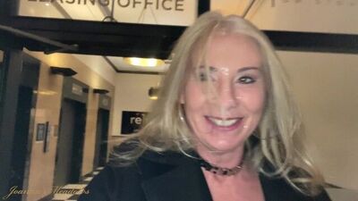 Cumwalk Selfiie MILF - Joanna Meadows - NaughtyJoJo - Fan Meetup Facial & Cumwalk #2 - Cumwhore